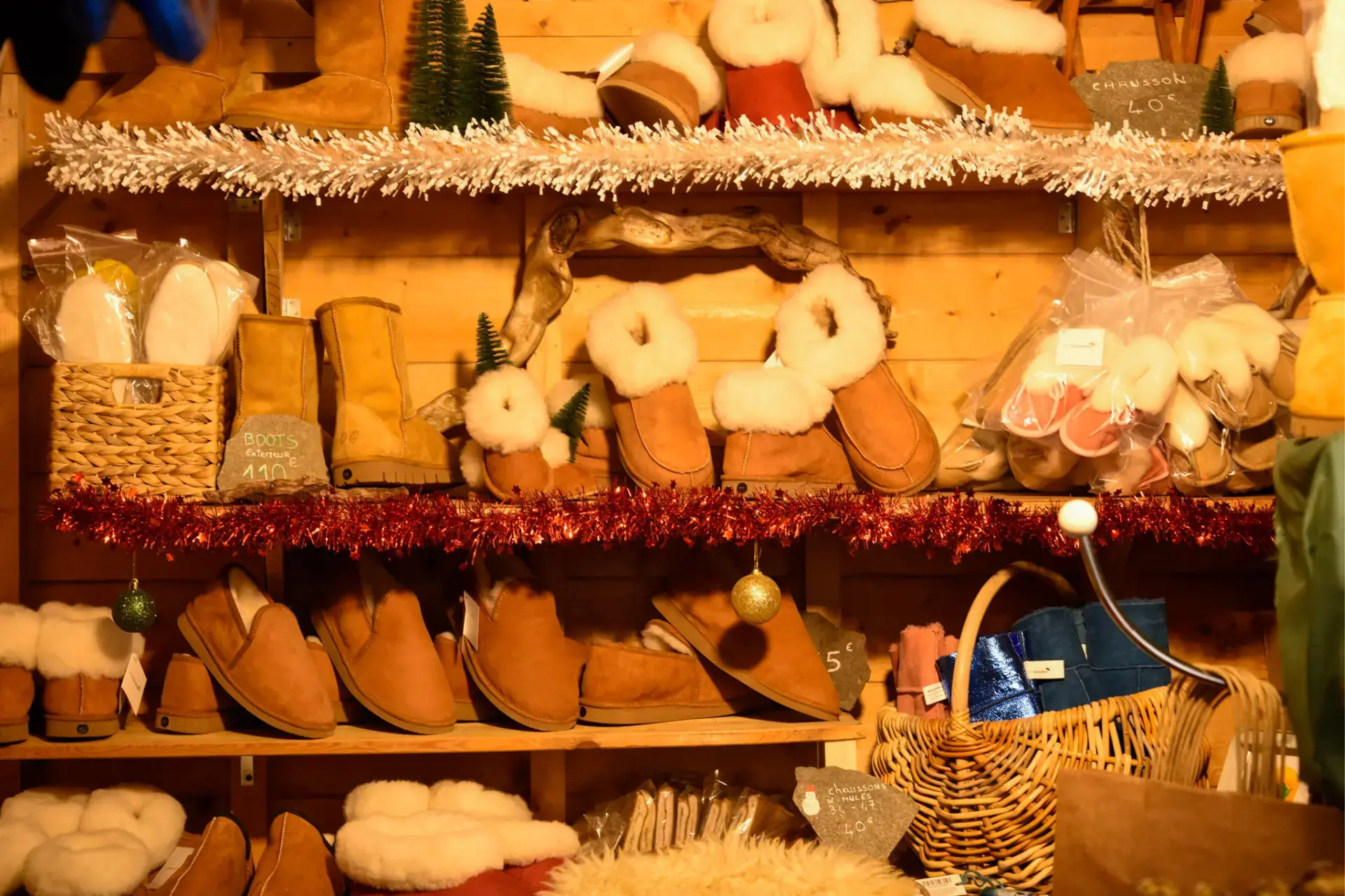 Articles peau mouton retourne marche noel amiens2