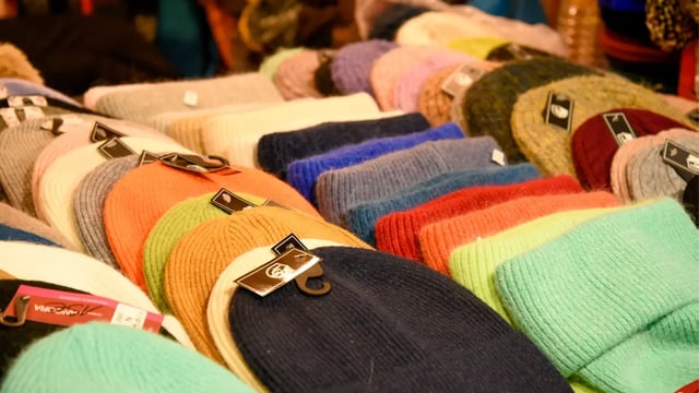 Bonnets, écharpes et gants, chalet du Marché de Noël d’Amiens