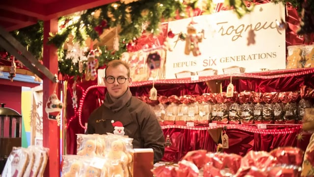 Chocolat chaud, pain d'épices, confiserie, chocolats, chalet du Marché de Noël d’Amiens