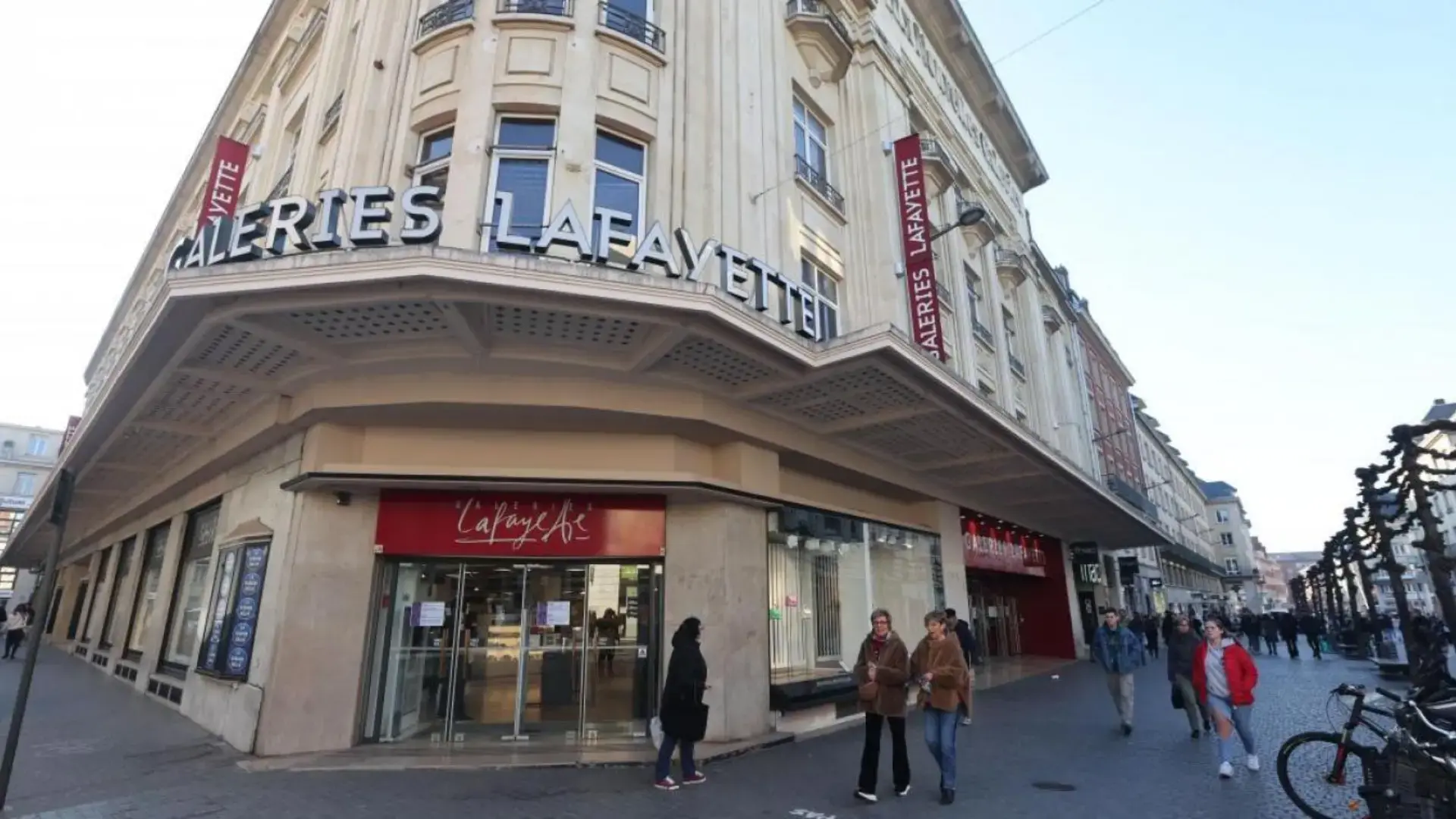 Galeries lafayette marche noel amiens