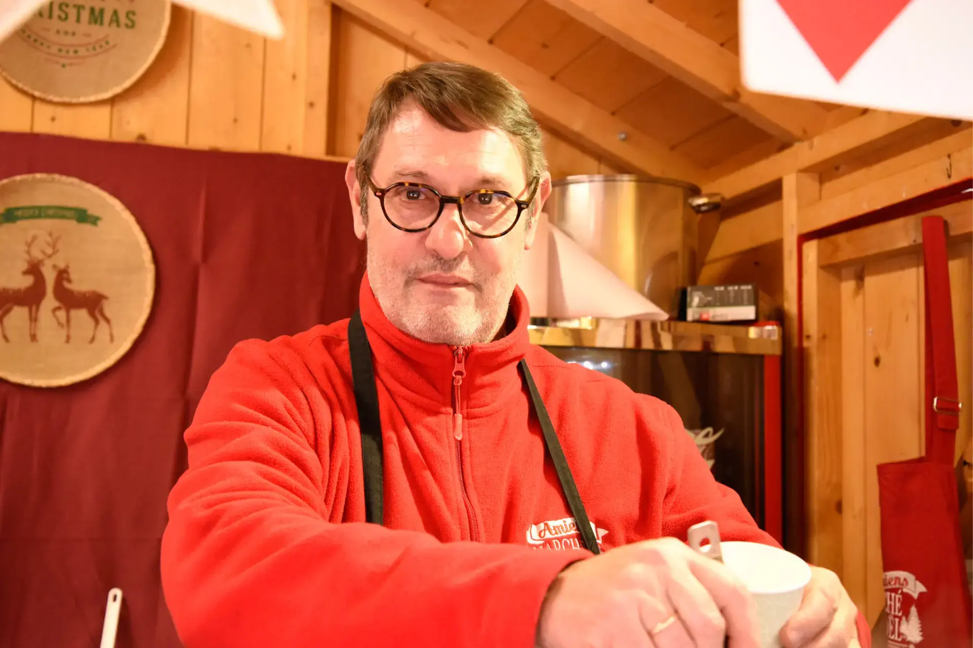 Poutine saucisses bison smoke meat marche noel amiens