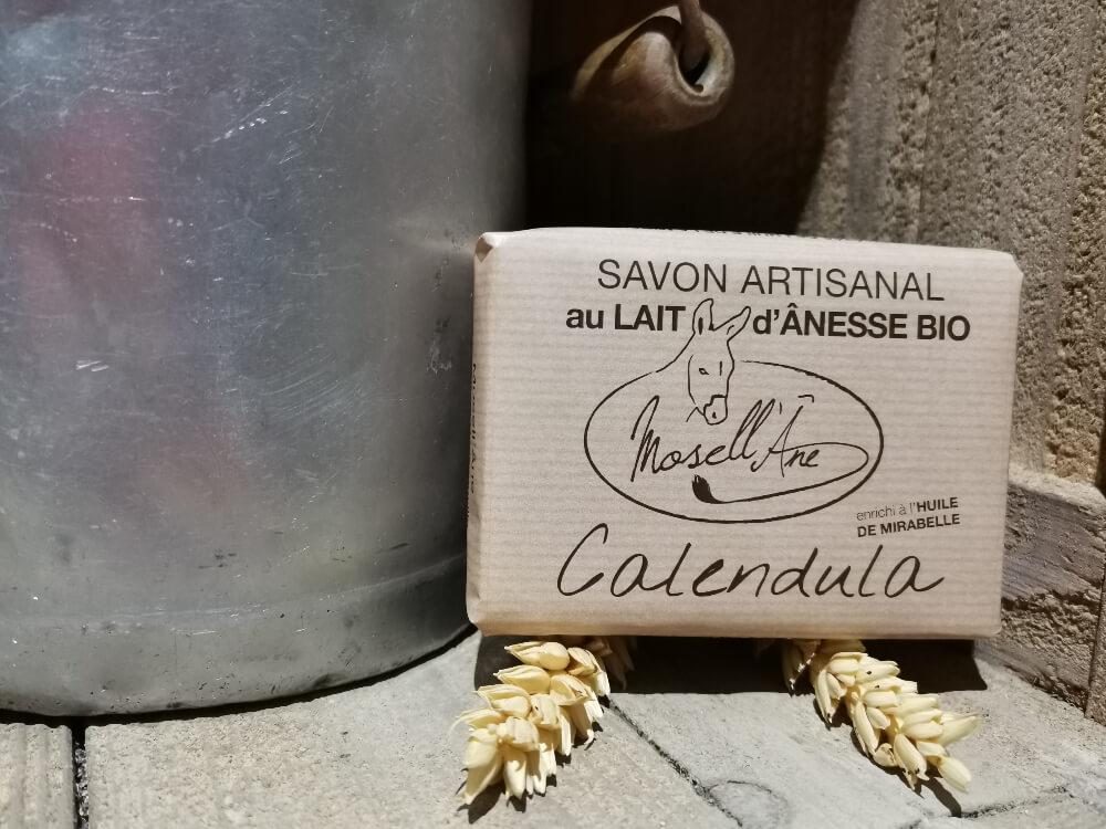 Savon au Calendula enrichi en huile de noyau de Mirabelle  - Mosell'Âne