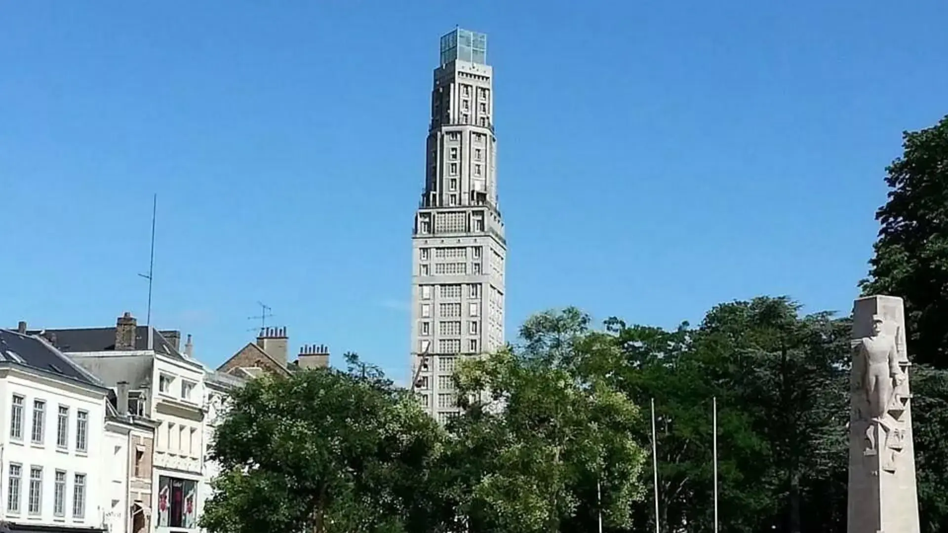 Tour perret marche noel amiens